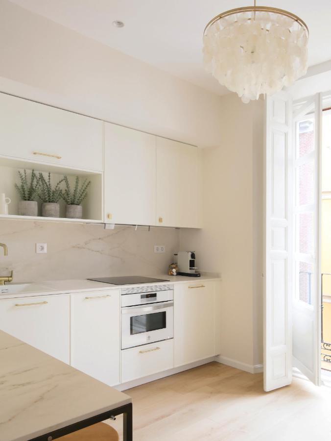 Staylish Studio Apartment In Malasana Madrid Ngoại thất bức ảnh