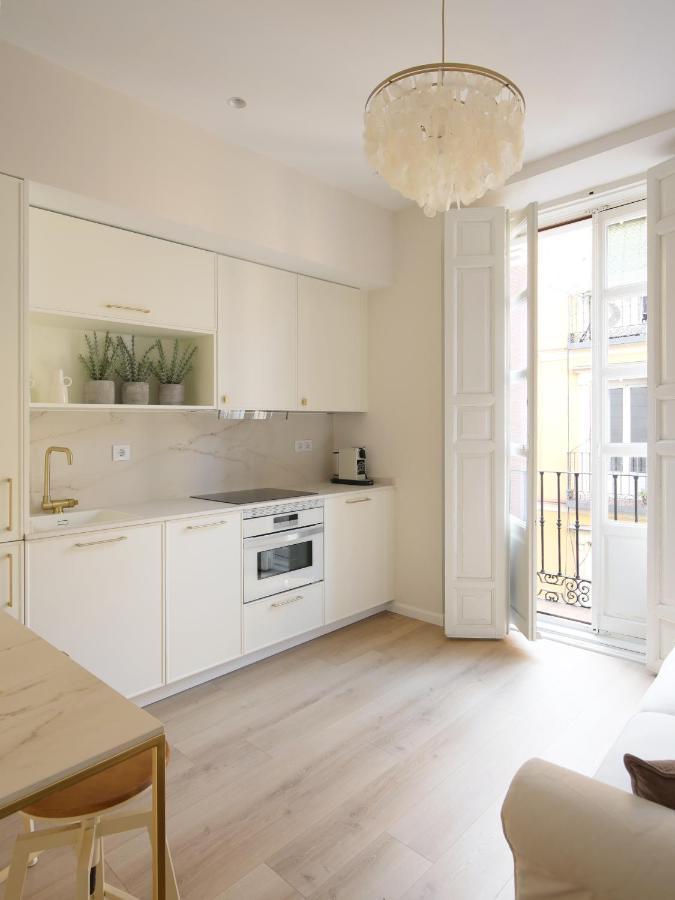 Staylish Studio Apartment In Malasana Madrid Ngoại thất bức ảnh