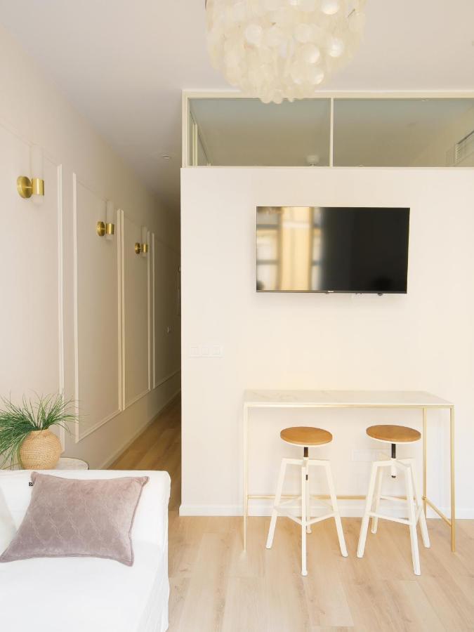 Staylish Studio Apartment In Malasana Madrid Ngoại thất bức ảnh